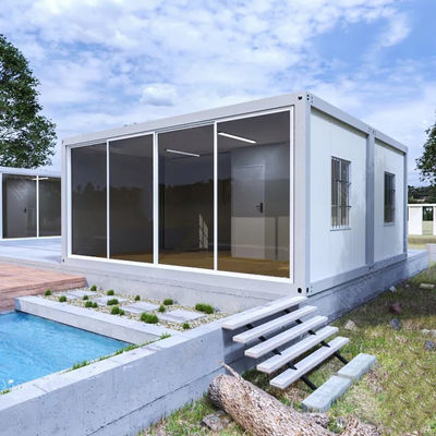 BOX SPACE บ้านสวนไม้ขนาด 20 ฟุต ที่ปรับแต่งให้เหมาะสําหรับใช้เป็นสํานักงานเล็กๆ หรือบ้านพักร้อน