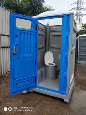 HDPE Outdoor Portable Toilet Mobile Camping Cabin Chemical สําหรับสถานที่ทําเหมืองแร่